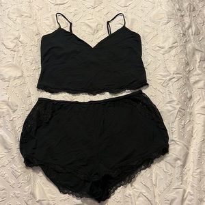 Sexy Victoria’s Secret pjs set with lace 🖤 ✨ Cami + Shorts